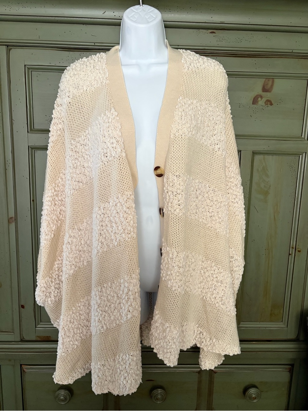 NWT lovestitch Cream Textured Knit Button-Front Cardigan